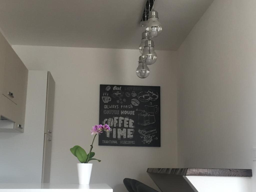 Toledo Boutique Studio Apartments Неаполь Экстерьер фото