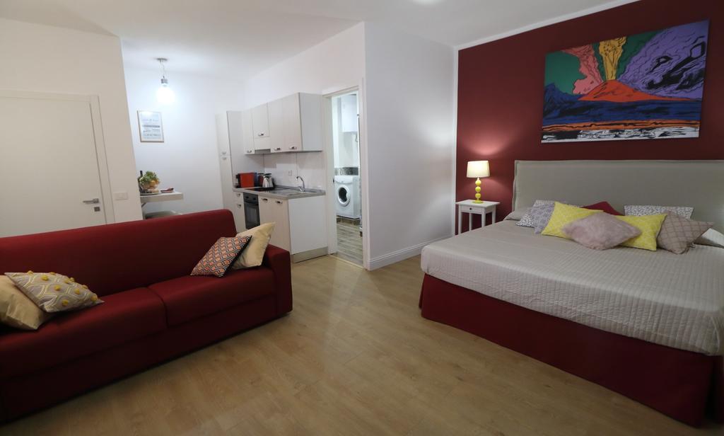 Toledo Boutique Studio Apartments Неаполь Экстерьер фото